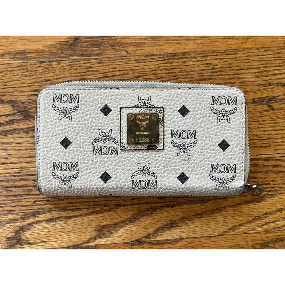 MCM White Leather Logo Purse Wallet  Women's Size Small - Picture 2 of 8